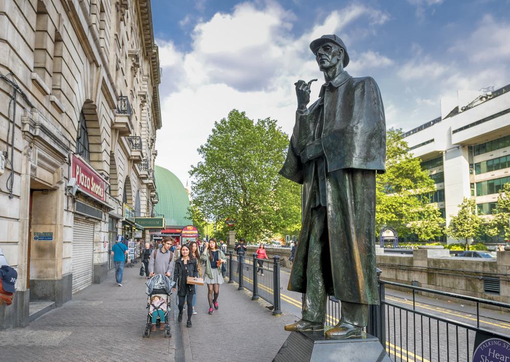 Sherlock Holmes Statue, Baker Street