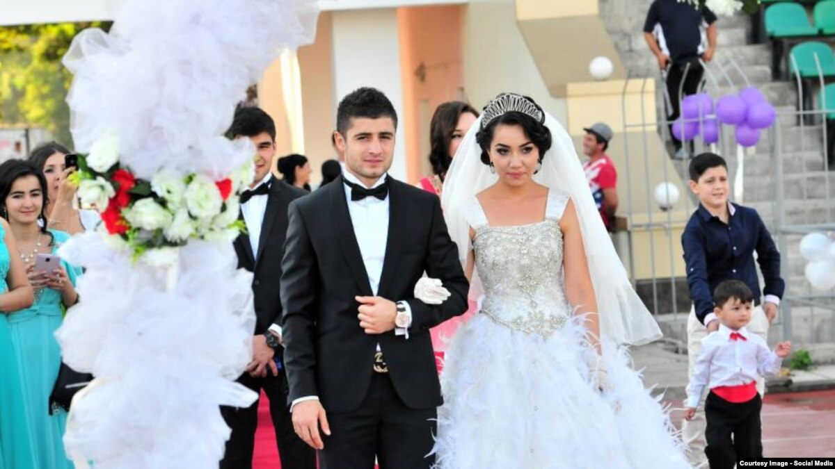 Загс душанбе. Нуриддин Давронов свадьба. Келин ЗАКС. Свадьба в Таджикистане. Таджикская свадьба.