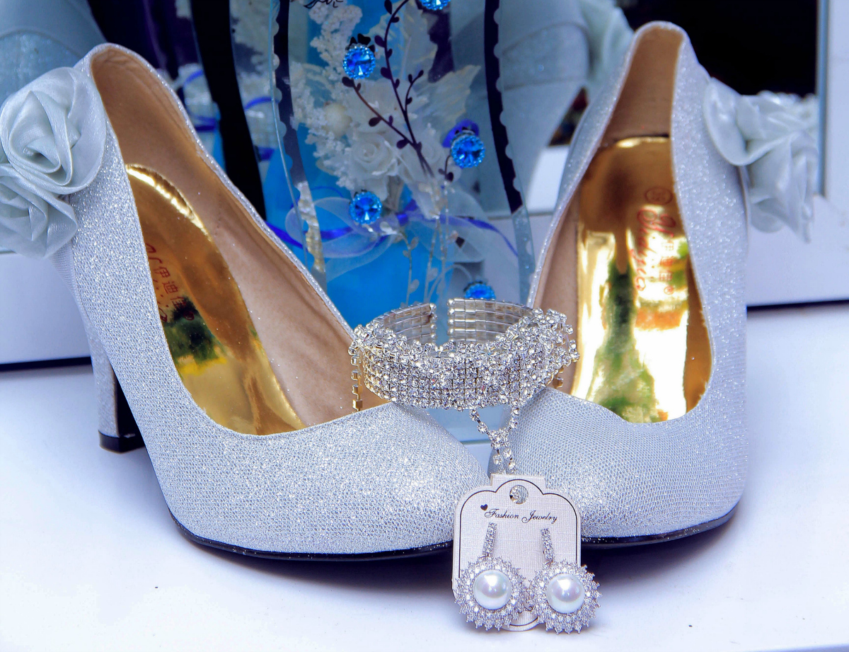 wedding shoes and jewelry