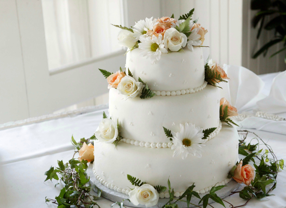 wedding cake with flowers