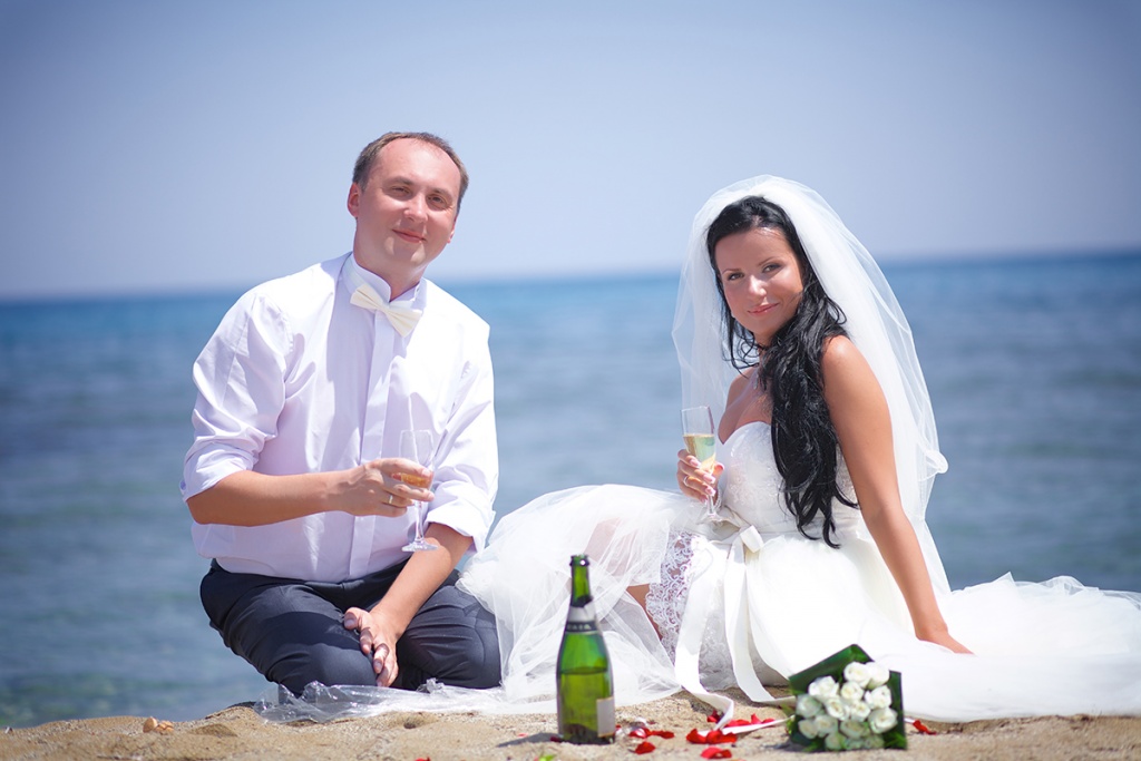 Можно ли жениться в пост 2024. Фотосессия в греческом стиле. Пост для свадебного фотографа. Пост для невест. Свадьба в пост приметы.